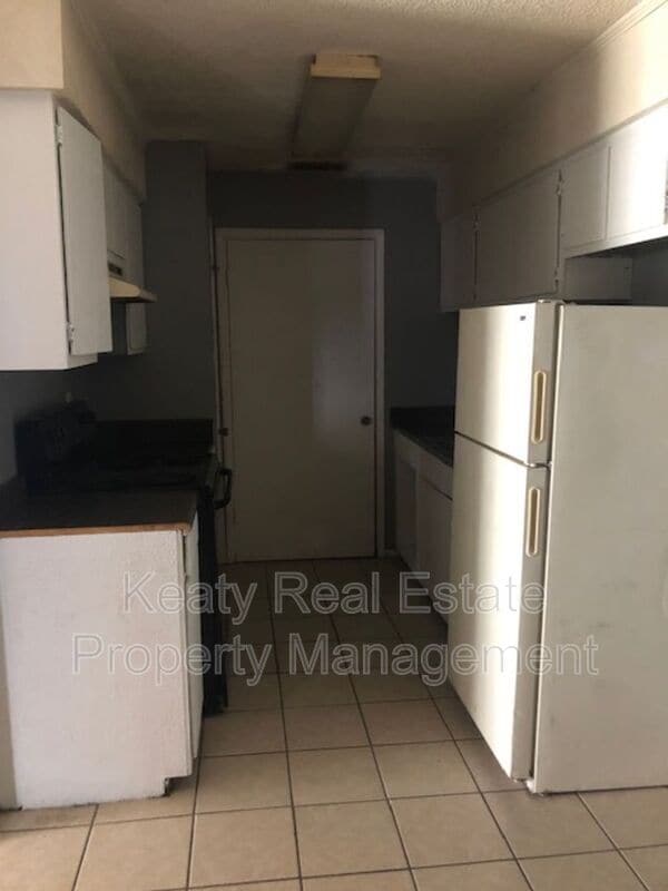 Photo - 101 Limoges St