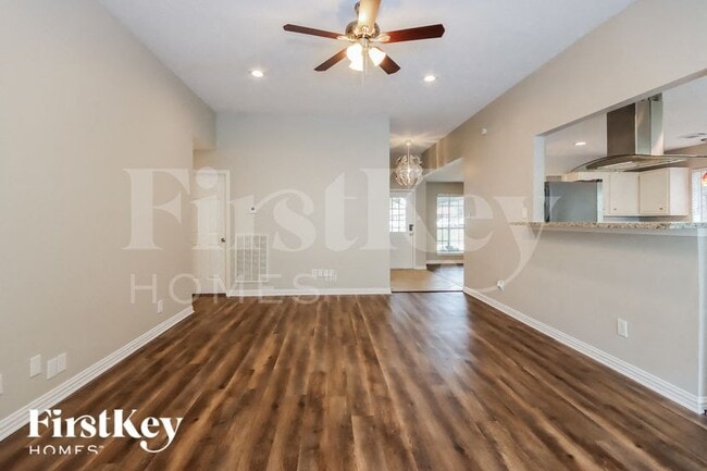 Photo - 18811 Singing Woods Dr