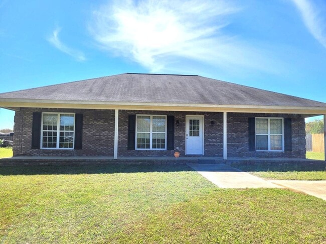 3 bedroom/ 2 Bath.... Move In Ready!!!! - 3 bedroom/ 2 Bath.... Move In Ready!!!! House