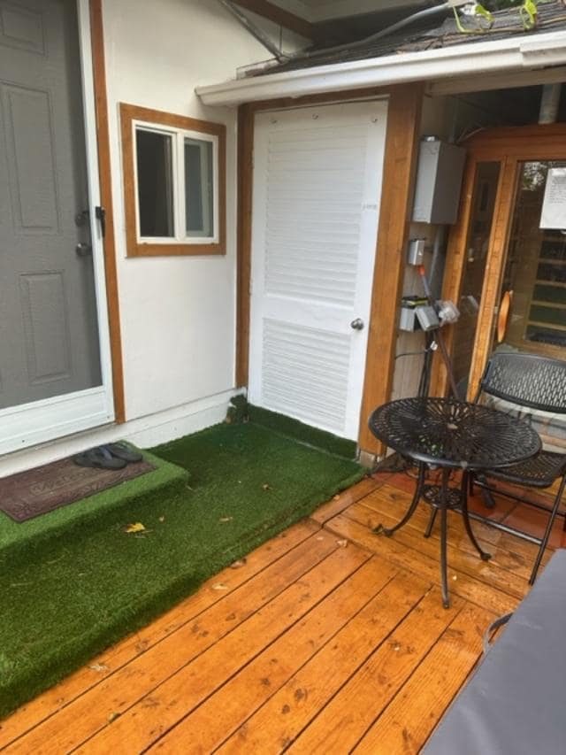 Building Photo - 4433 Sierra Dr Unit yard studio