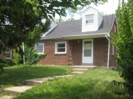 Building Photo - Convenient location Rental