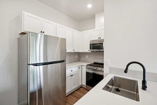 Photo - River Park Apartments