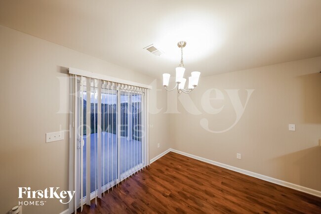 Photo - 104 Rosegate Dr