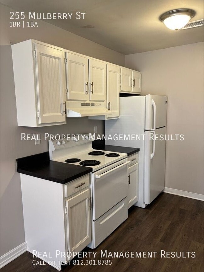 Photo - 255 Mulberry St