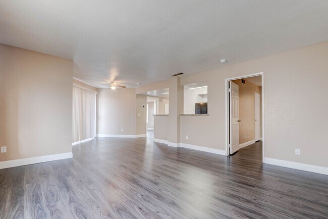 Photo - 6800 E Lake Mead Blvd Unidad 2033