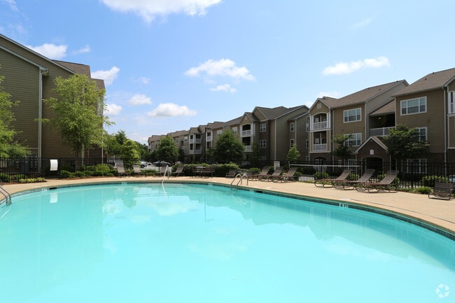 Piscina de agua salada - Lumpkin Park Apartments