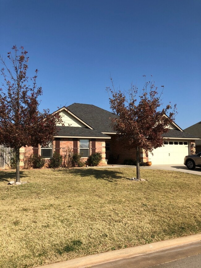 Photo - 1308 Saddle Rock Drive
