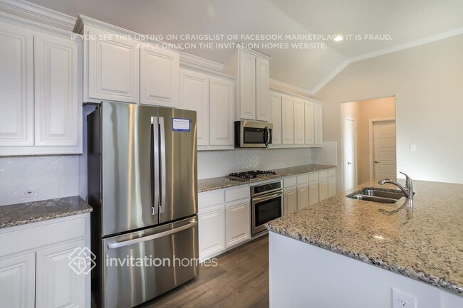 Photo - 708 Boardwalk Way