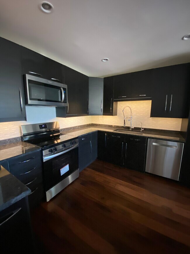 Photo - 190 S Wood Dale Rd Unit 306