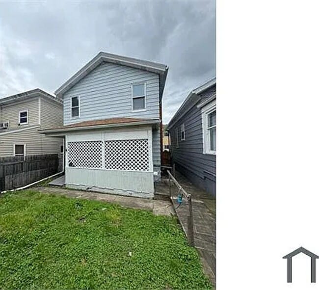 Building Photo - Newly Renovated 3BR 1BA home in Beaver Falls