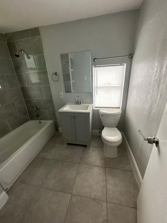 Photo - Fully Renovated 3/2 Available for Immediate Rent!