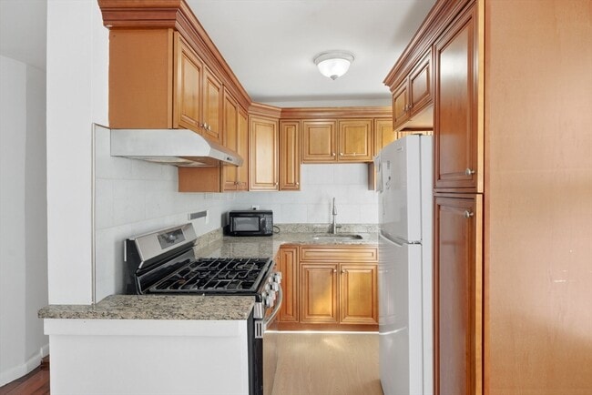 Photo - 281 River St Unidad 3