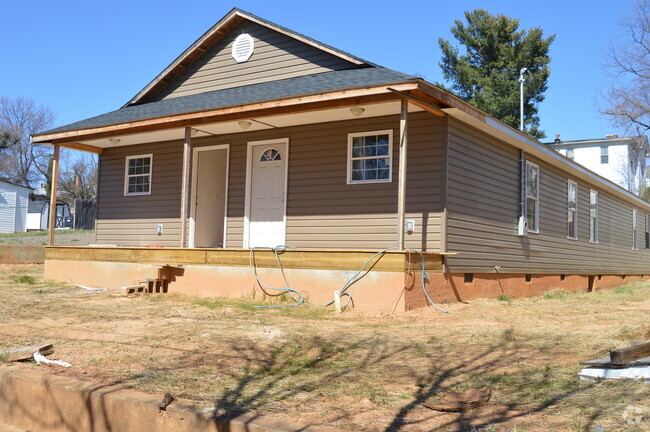 Building Photo - 1012 Pierce St Unit B Rental