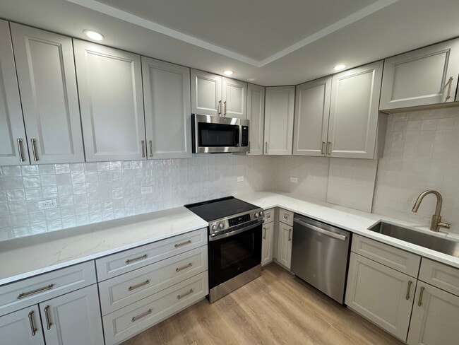 Photo - 2970 N Lake Shore Dr Unidad 18D