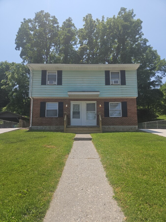 Photo - 2748 Kirkland Dr NW Apartments Unit 2748