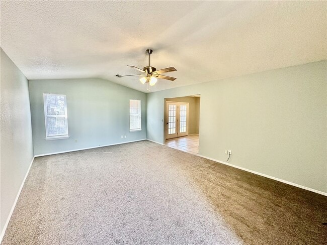 Photo - 639 E Hwy 264