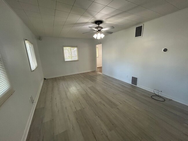 Photo - 421 N 35th St