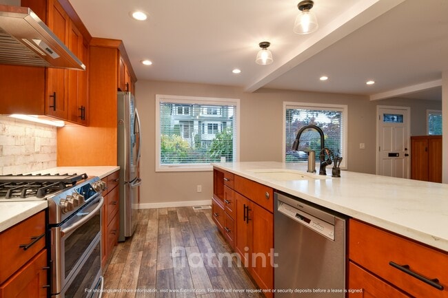 Photo - 8839 Densmore Ave N