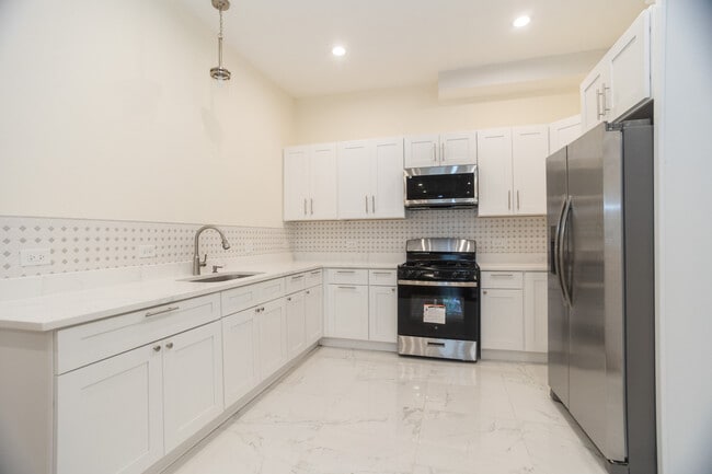 Photo - 1524 S 51st Ct