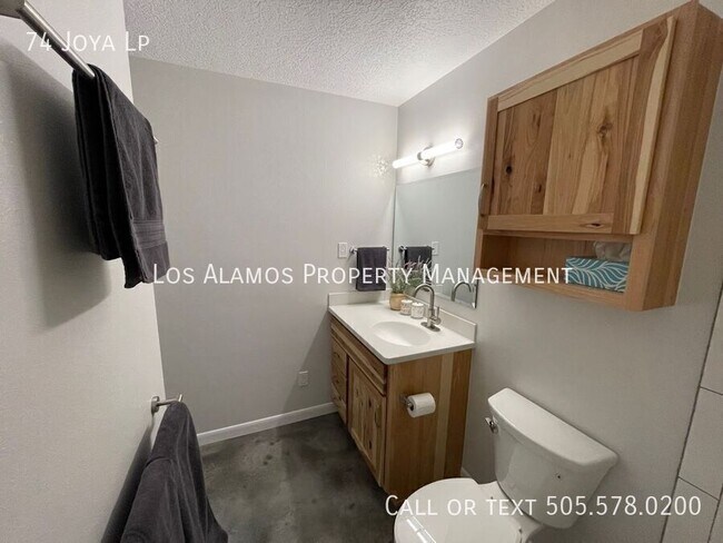 Photo - 74 Joya Loop
