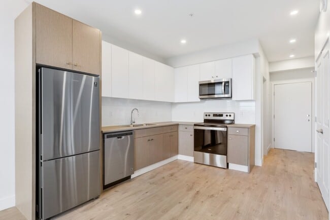 Photo - 1514-1514 McCallum Rd