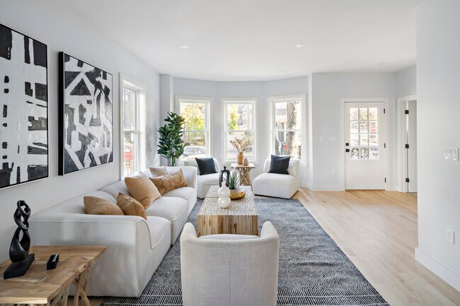 Photo - 315 Pearl St