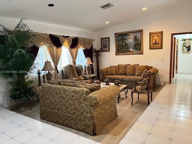 Photo - 204 191st St