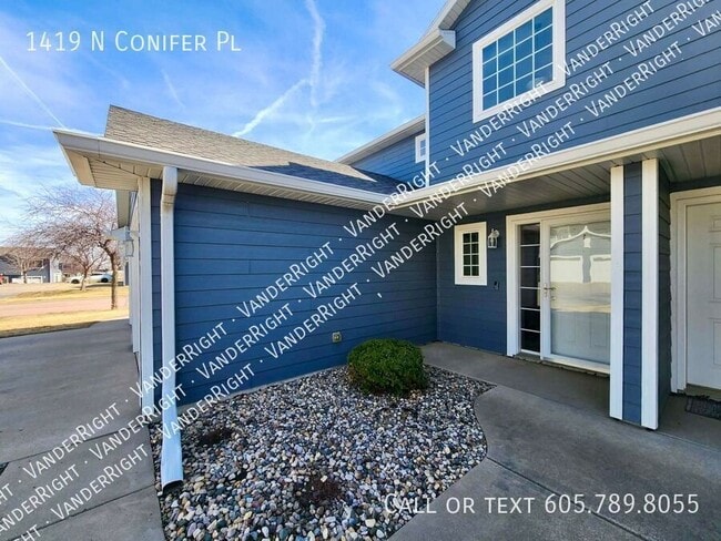 Photo - 1419 N Conifer Pl
