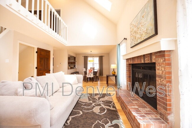 Photo - 16821 E Hialeah Ave