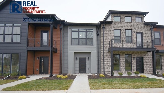 Photo - Luxury 2BR townhome in the heart of Murfreesboro- neighborhood pool, hi-speed internet included!