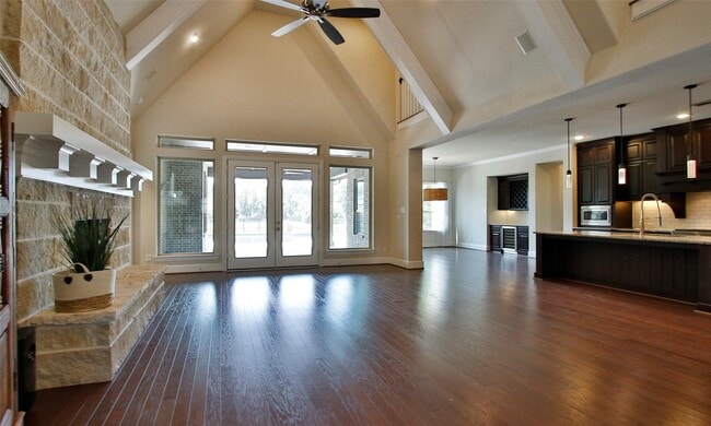 Photo - 39 Paloma Bend Pl