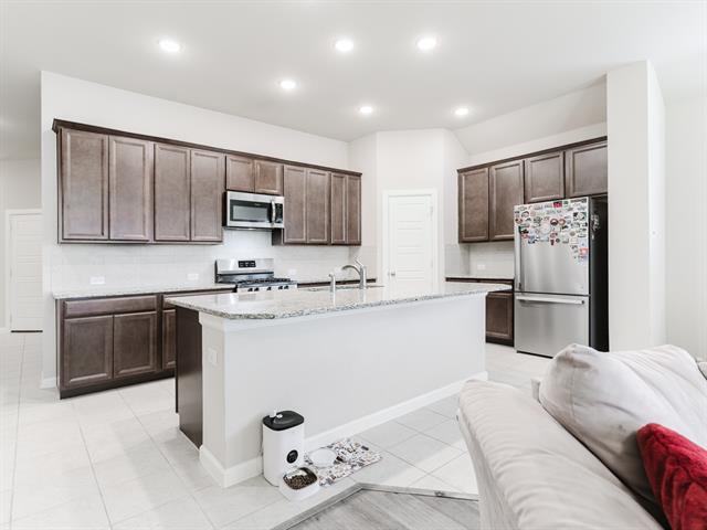 Photo - 1904 Highlander Ct