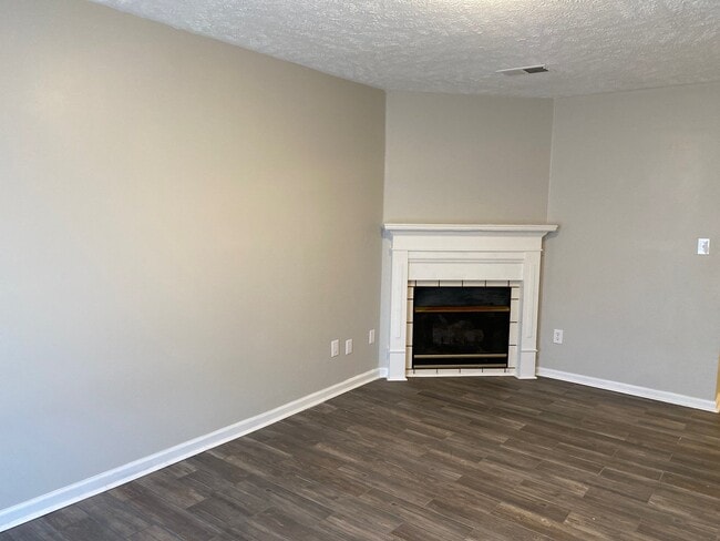 Photo - 255 Foxworth Dr
