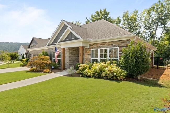 Photo - 26 Cobbs Cove Way SE