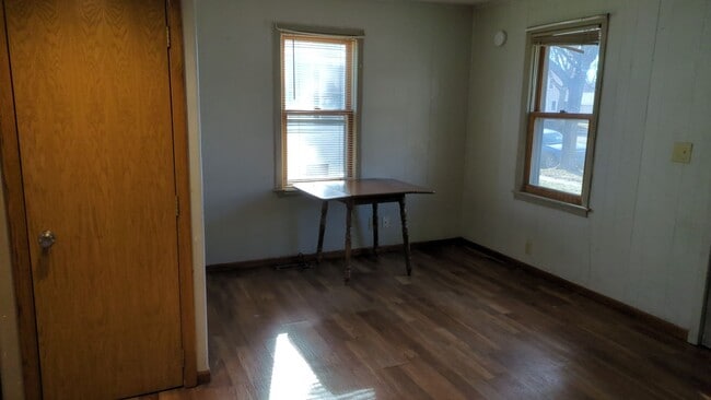 Photo - Cute 1 bed 1 bath house with large deck available now