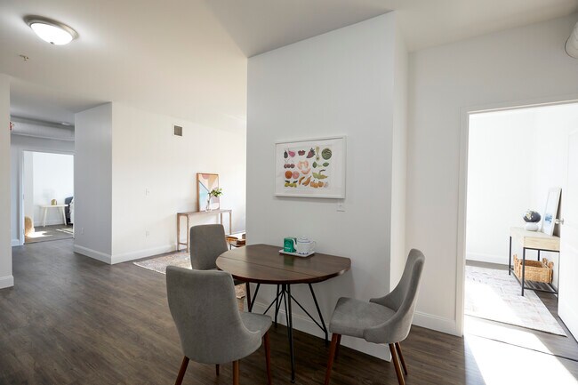 4 habitaciones 2 baños - Área de comedor - The Linden