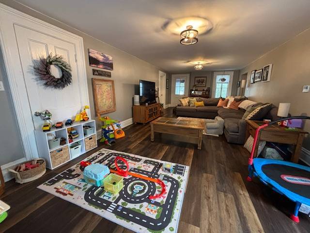 Photo - 122 Saratoga Ave