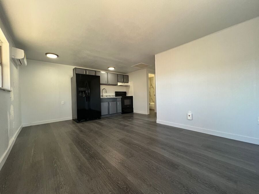 Photo - 9316 Grandfield Rd Unit B