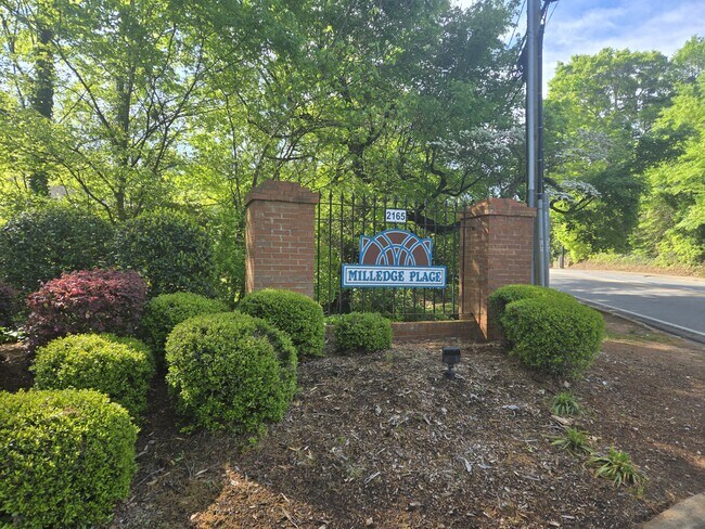 Photo - 2165 S Milledge Ave