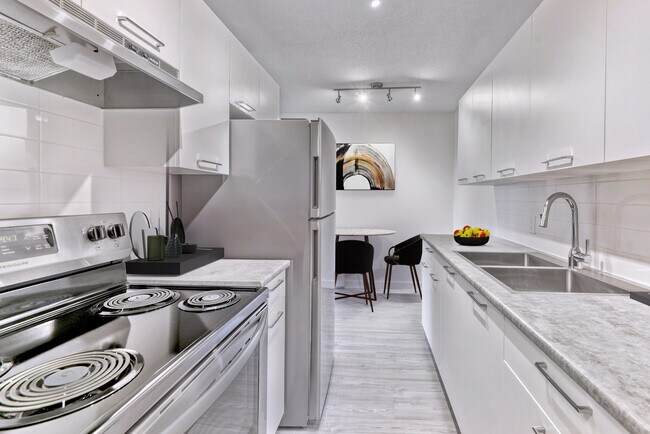 Photo - Glamorgan Manor