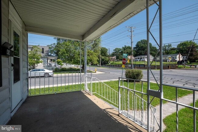 Building Photo - 414 N Broadview Blvd Rental