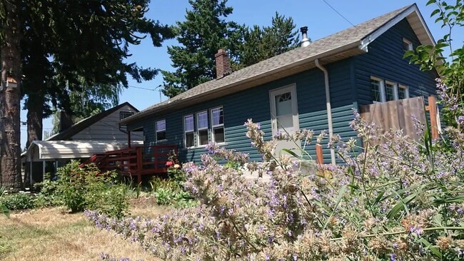 Photo - 8311 NE Sacramento St