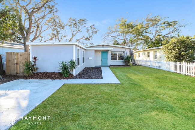 Building Photo - 625 58th St S