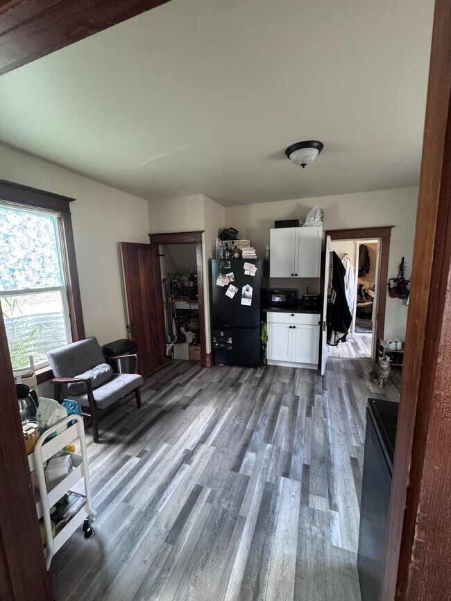 Photo - 208 West Bluff Street