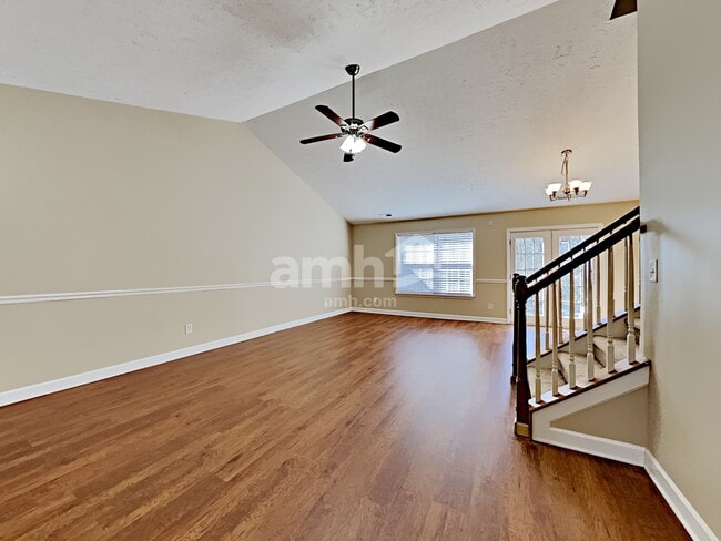 Photo - 673 Smoky Mountains Dr