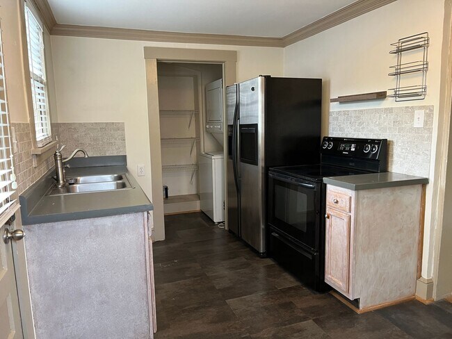 Photo - 523 S Cameron St Unit 3