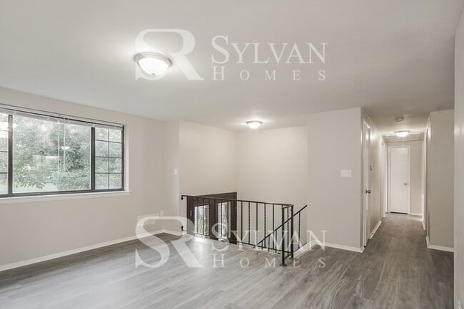 Photo - Charming 3BR 2.5BA split foyer home