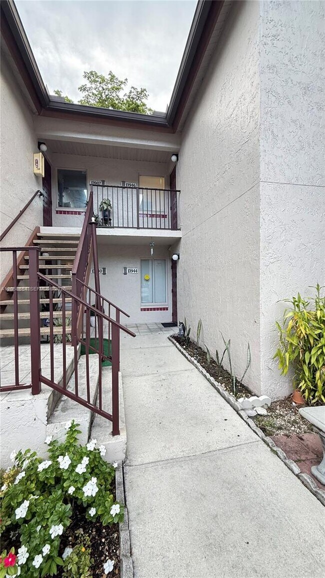 Photo - 13944 SW 90th Terrace Unit 13944