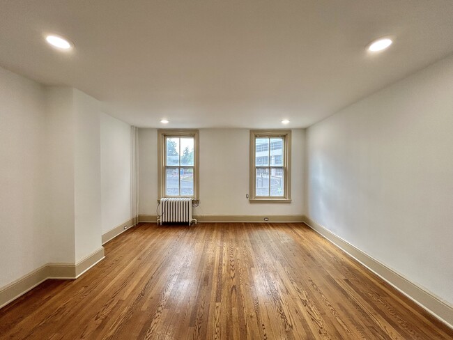 Photo - 1328 N Washington St Apartments Unit 2