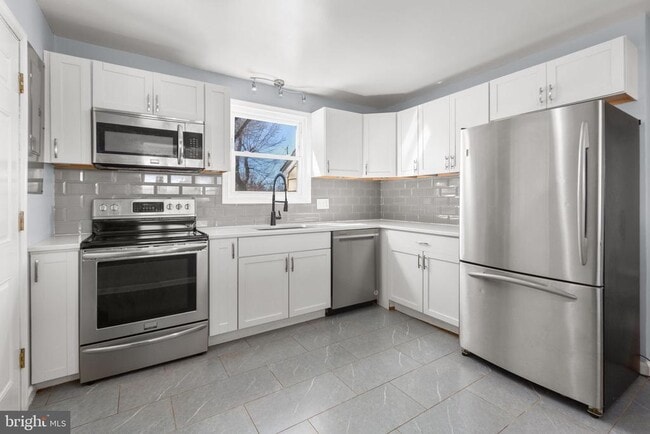 Photo - 1503 Dixon St